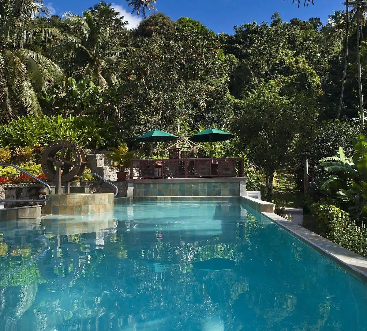 La Dauphine Estate Hotel Jalousie